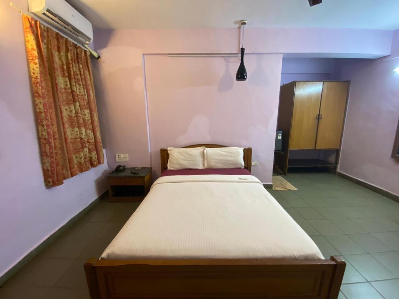 Falcon Resorts Calangute Habitación foto