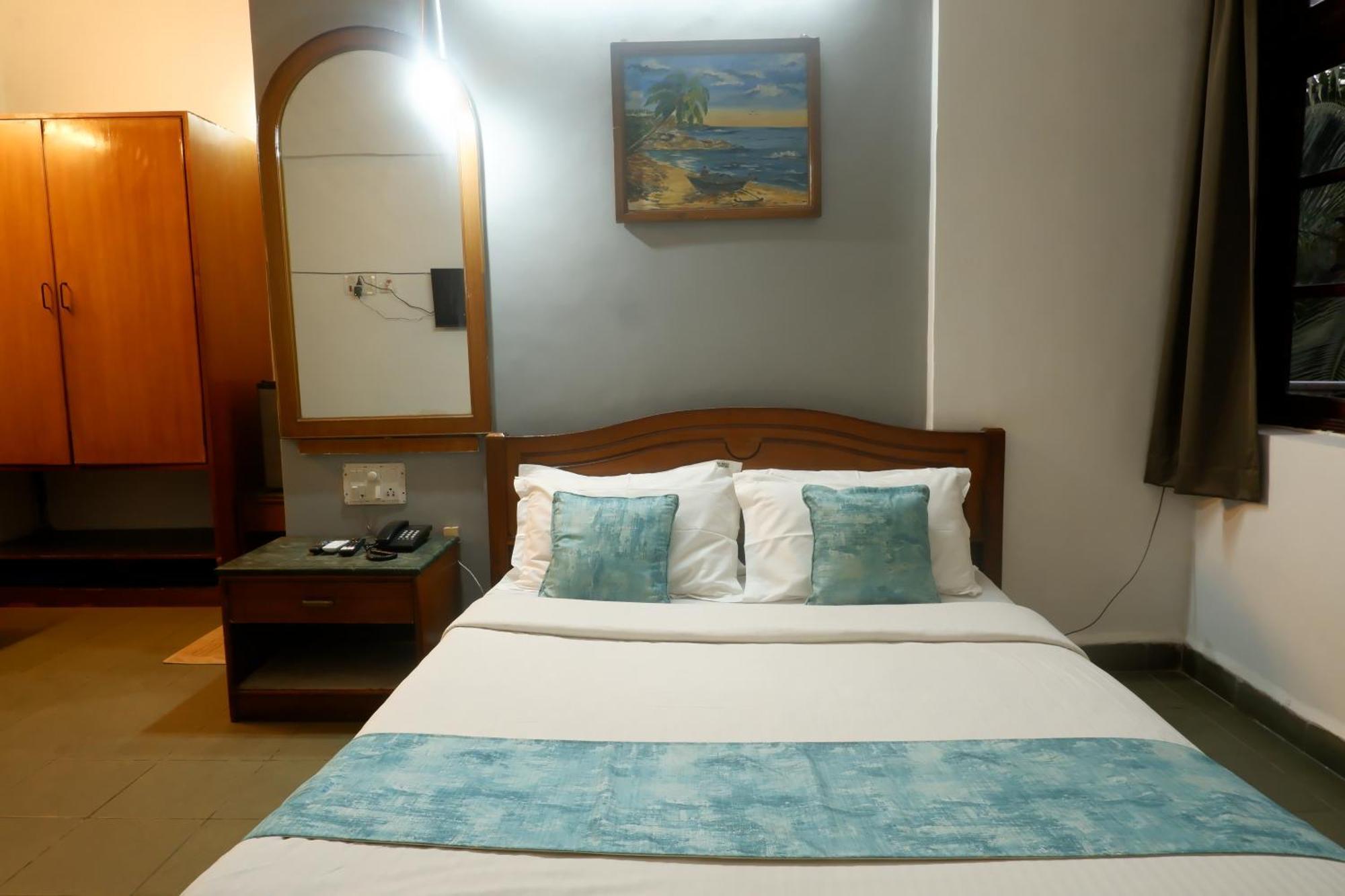 Falcon Resorts Calangute Habitación foto